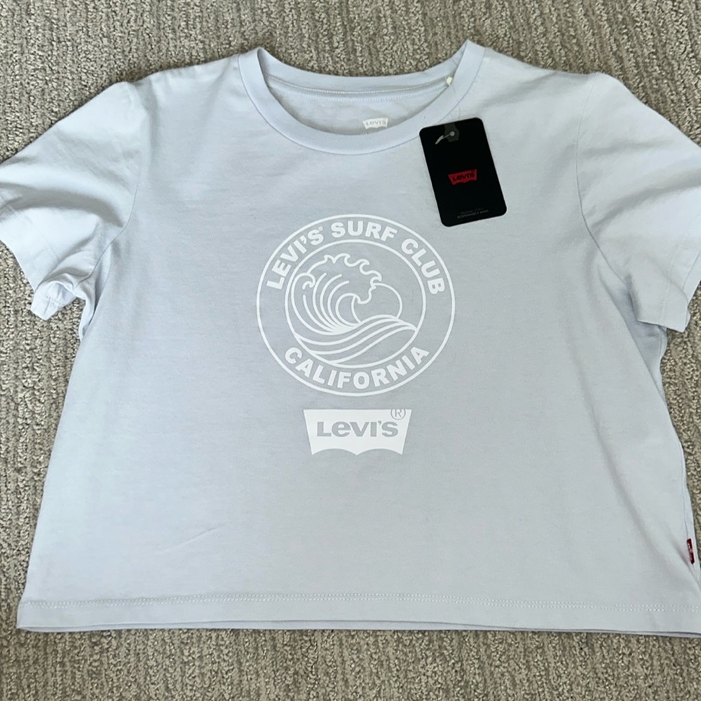 NWT Levi’s Crop Tee